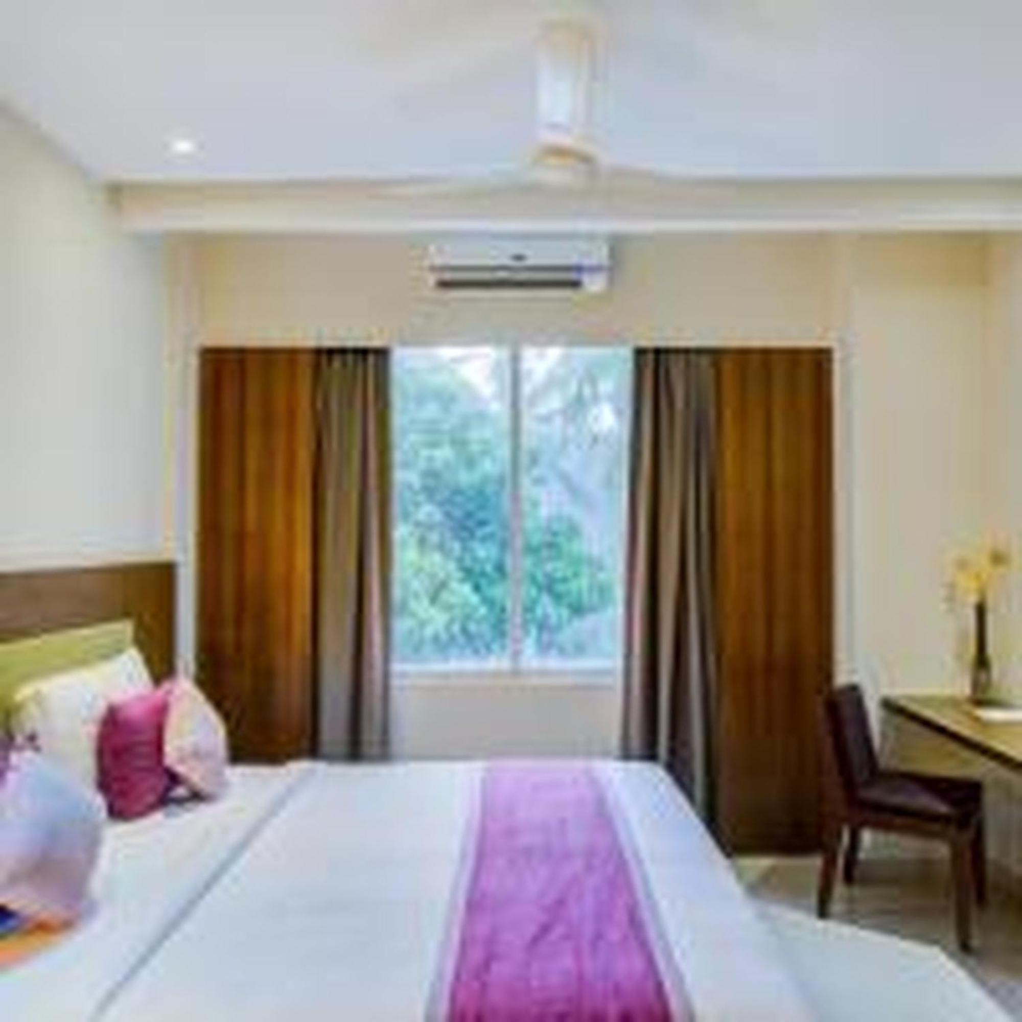 Jk Residency Kelakam Hotel Luaran gambar
